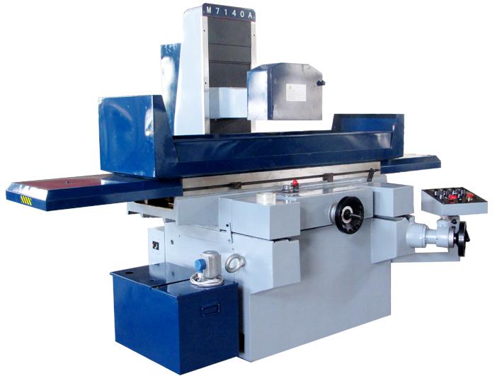 这位58岁的老师傅逐步完成了从传统铁路工人向高素质技术人才的转型